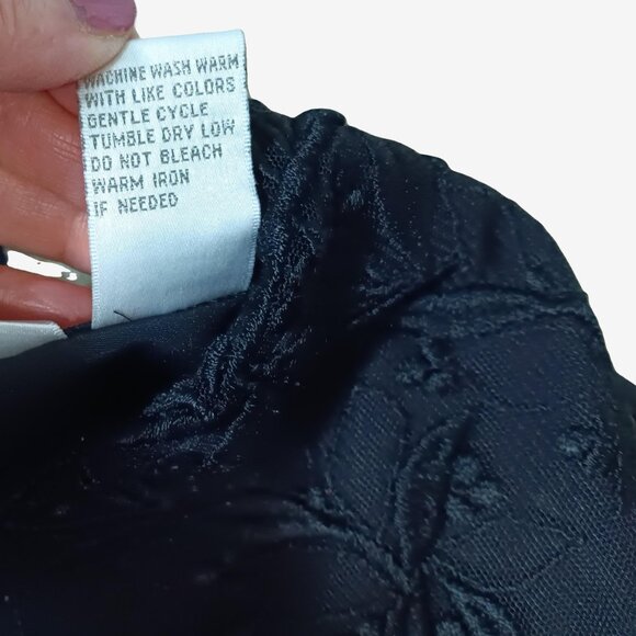 Vintage Black Satin & Lace with white buttons Sellecca brand blouse, size 8 - Picture 8 of 9